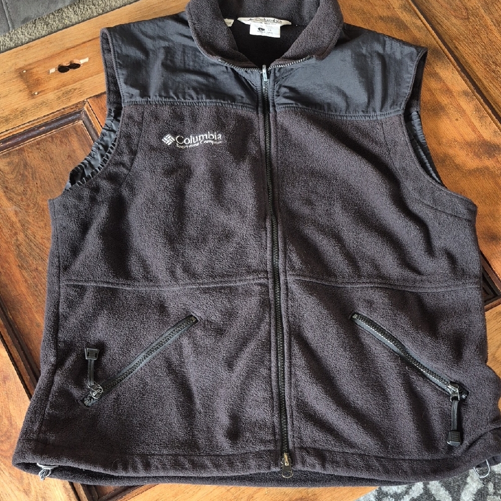 Columbia Dark Gray Fleece Vest